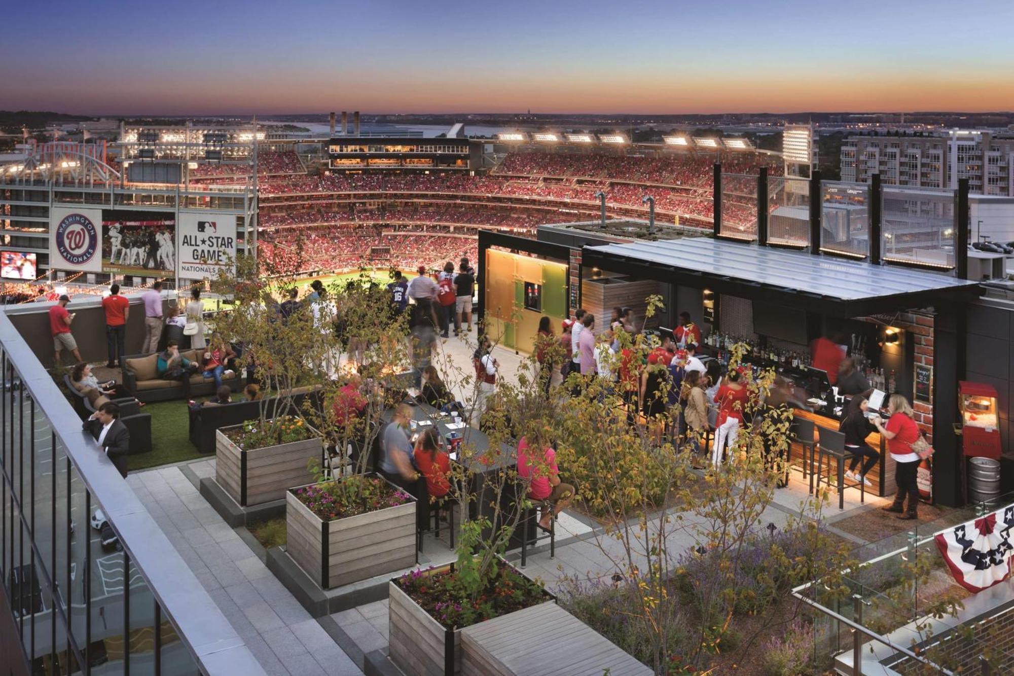 Hampton & Washington, D.c. - Navy Yard 3*